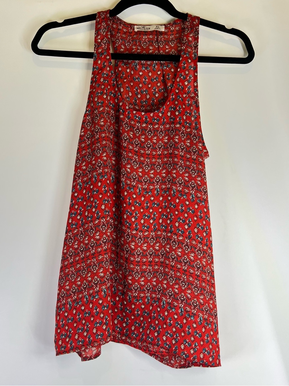 Hollister Red Print Sleeveless Tank Top Size XS Flowy Boho Beach Hippie Y2K